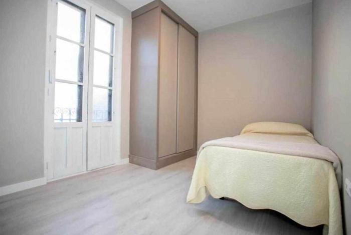 Hostal Viena Plaza Nueva Гранада Номер фото