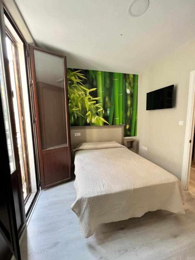 Hostal Viena Plaza Nueva Гранада Экстерьер фото